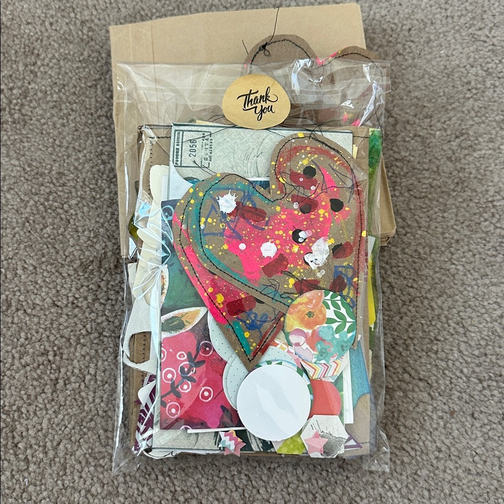 Ephemera pack and brown paper bag journal set - Picture 2 of 5